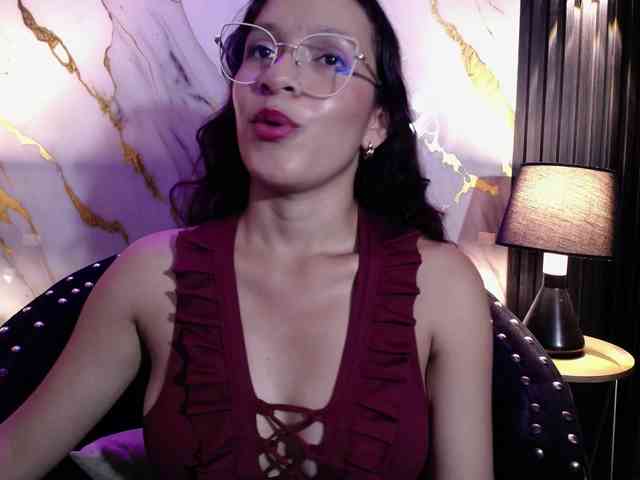 GagingBriana webcam