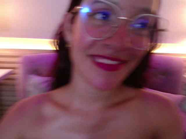 GagingBriana webcam