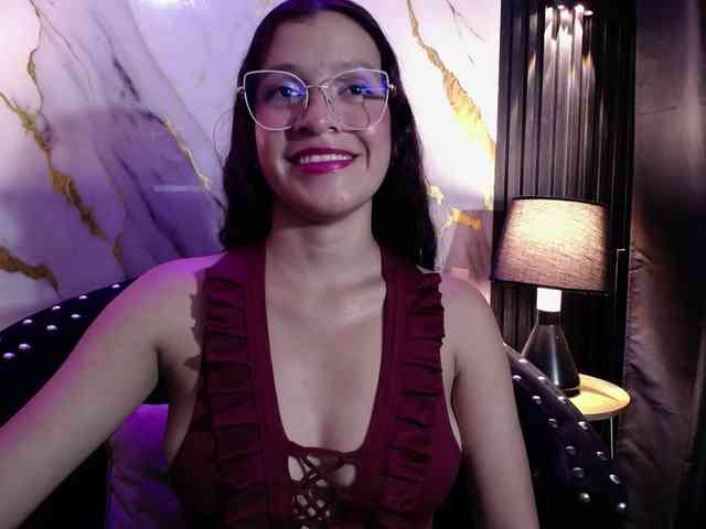 GagingBriana webcam