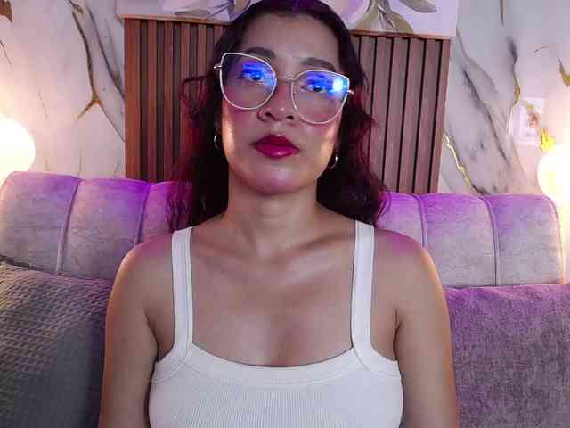 GagingBriana webcam