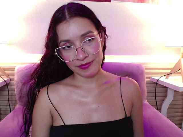 GagingBriana webcam