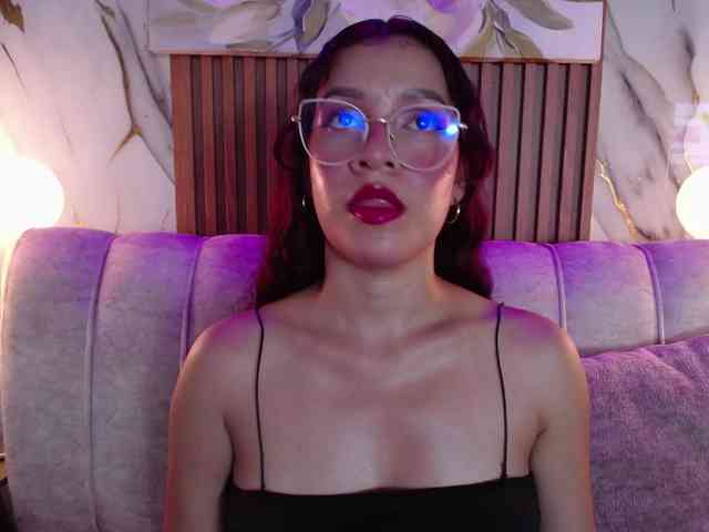 GagingBriana webcam