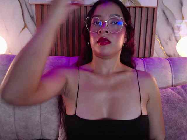 GagingBriana webcam