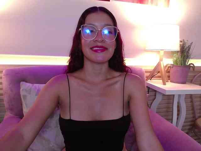 GagingBriana webcam