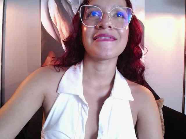 GagingBriana webcam