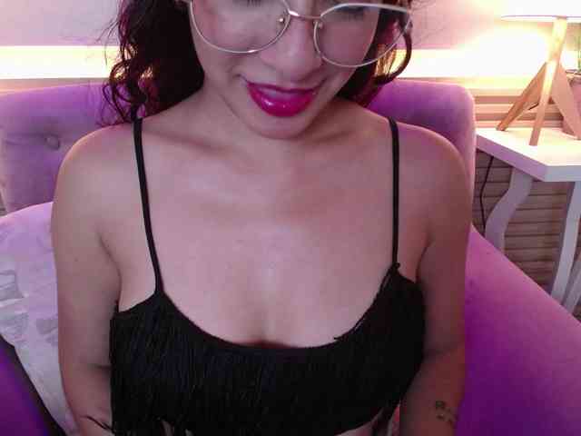 GagingBriana webcam
