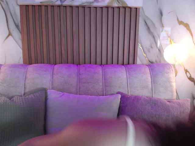 GagingBriana webcam