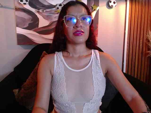 GagingBriana webcam
