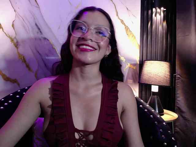 GagingBriana webcam