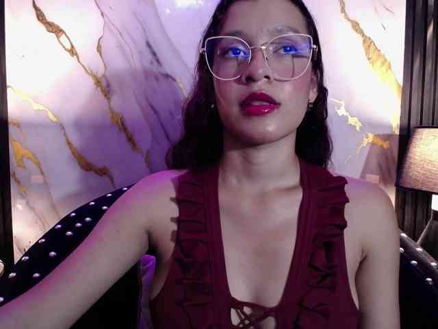GagingBriana webcam
