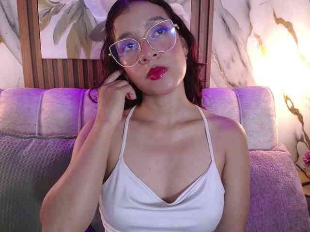 GagingBriana webcam