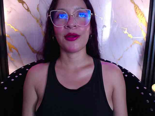 GagingBriana webcam