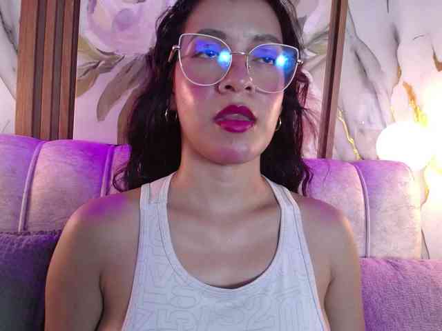 GagingBriana webcam