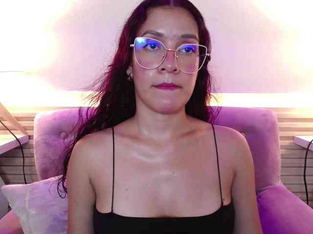GagingBriana webcam
