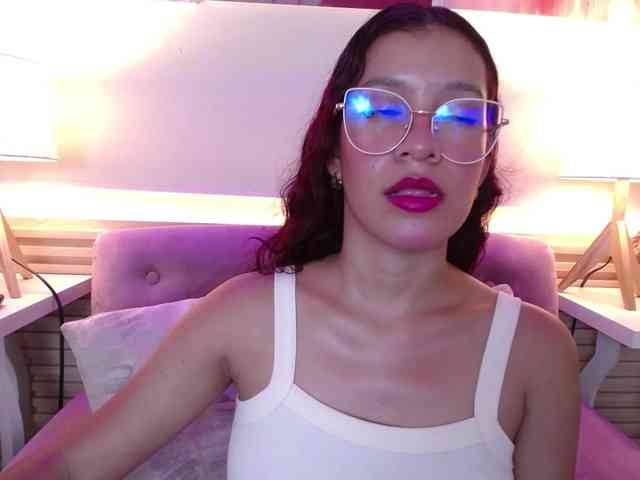 GagingBriana webcam