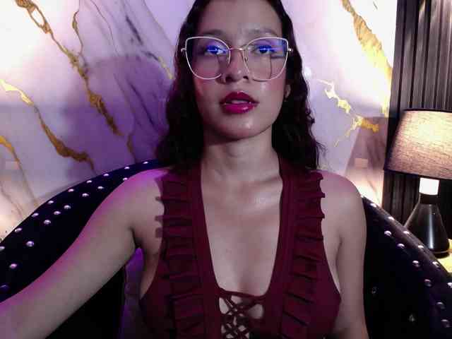 GagingBriana webcam