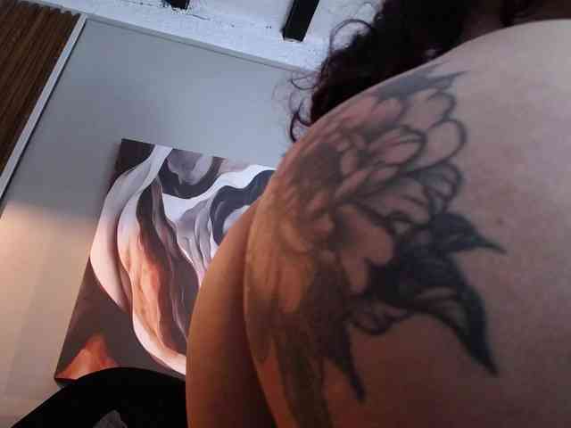 GagingBriana webcam