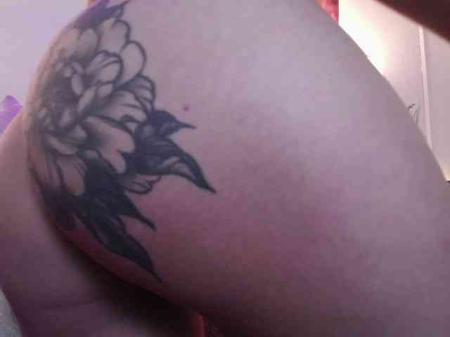 GagingBriana webcam