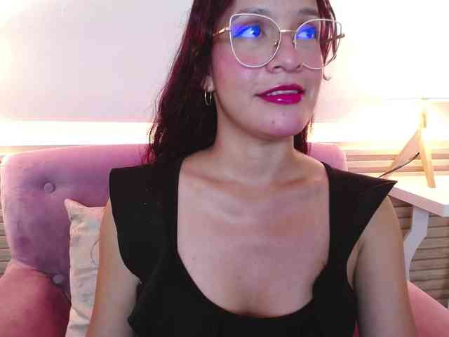 GagingBriana webcam