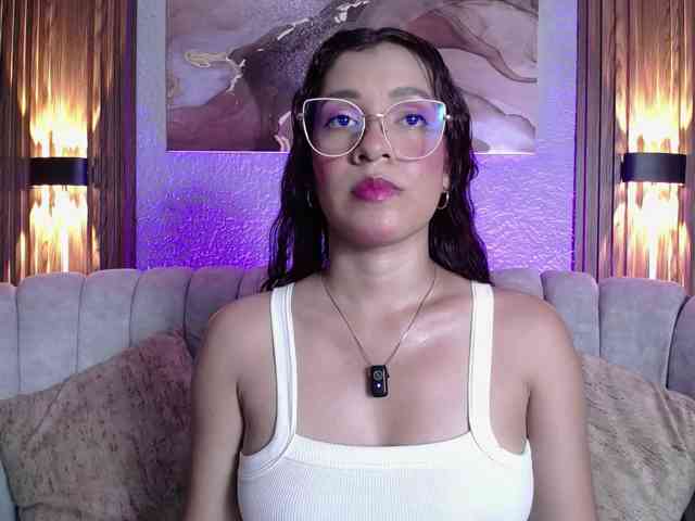 GagingBriana webcam