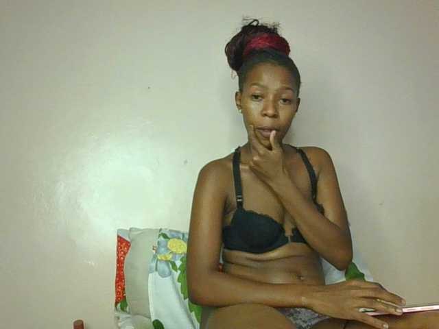 MelaninStar live cam on BongaCams