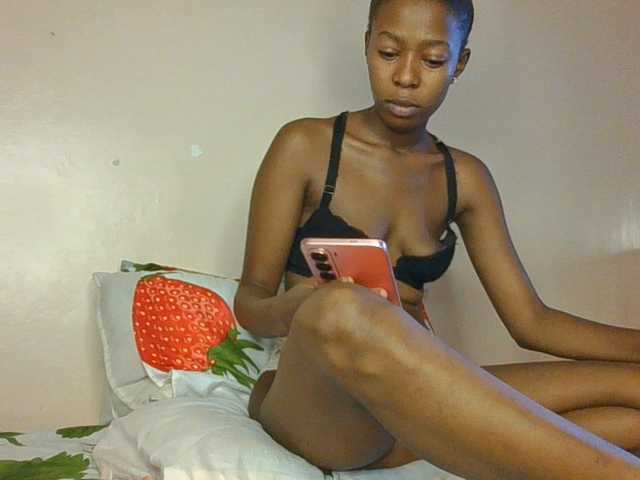 MelaninStar live cam on BongaCams