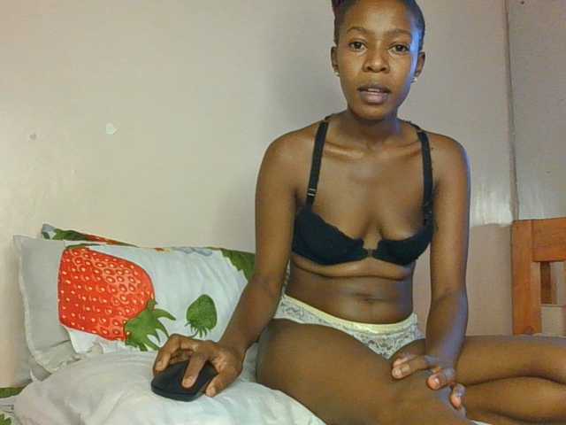 MelaninStar live cam on BongaCams