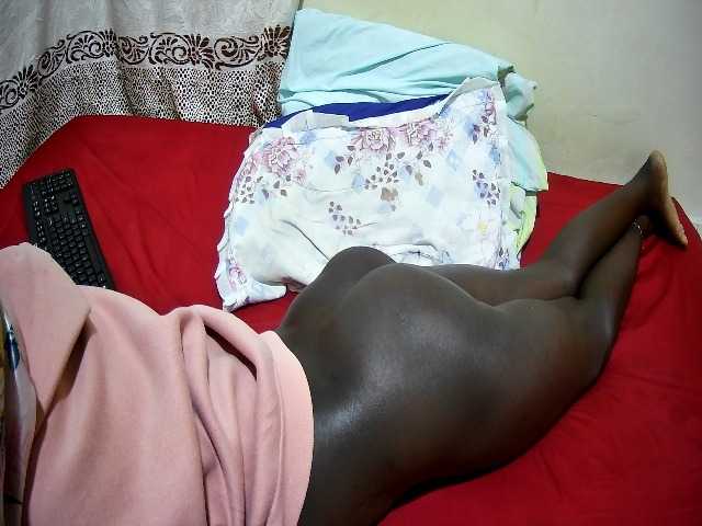 ebony-tasha1 live cam on BongaCams