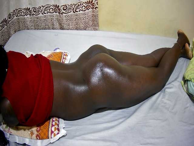 ebony-tasha1 live cam on BongaCams