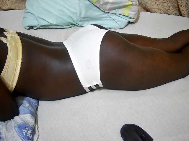 ebony-tasha1 live cam on BongaCams