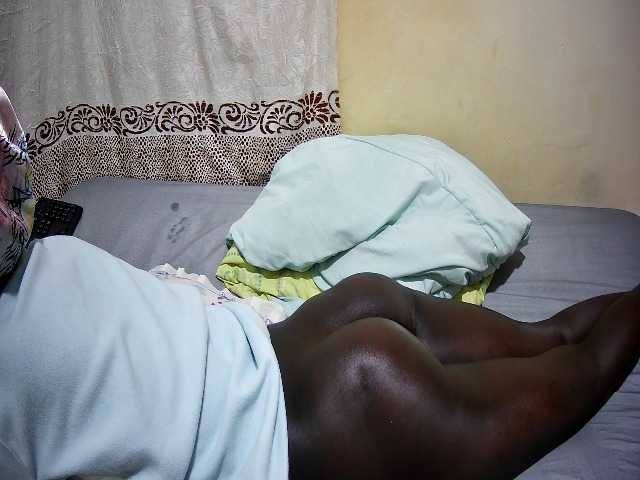 ebony-tasha1 live webcam show