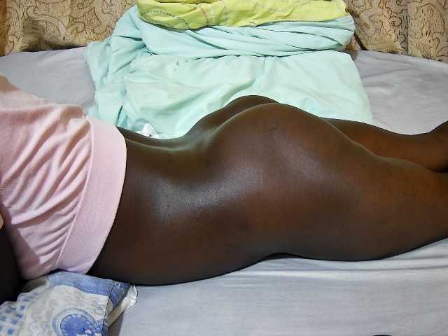ebony-tasha1 live cam