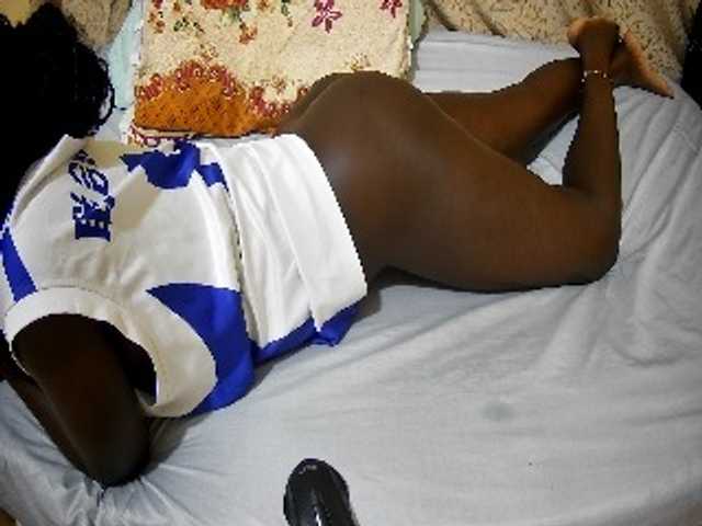 ebony-tasha1 live cam on BongaCams