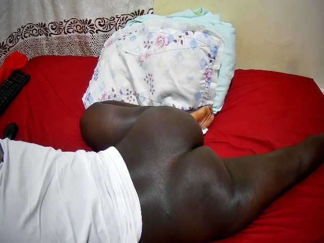 ebony-tasha1 live cam on BongaCams