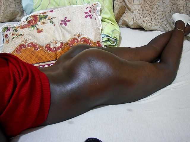 ebony-tasha1 live cam on BongaCams