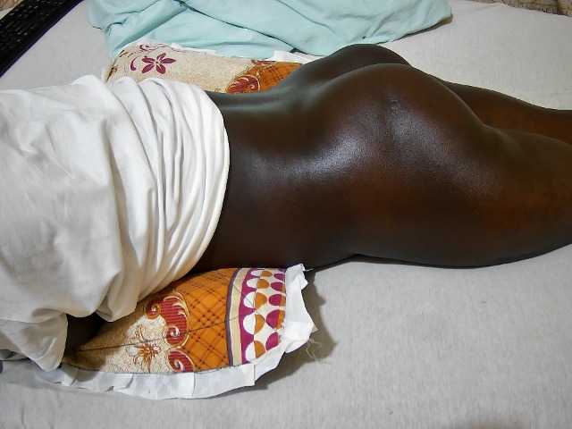 ebony-tasha1 live cam on BongaCams