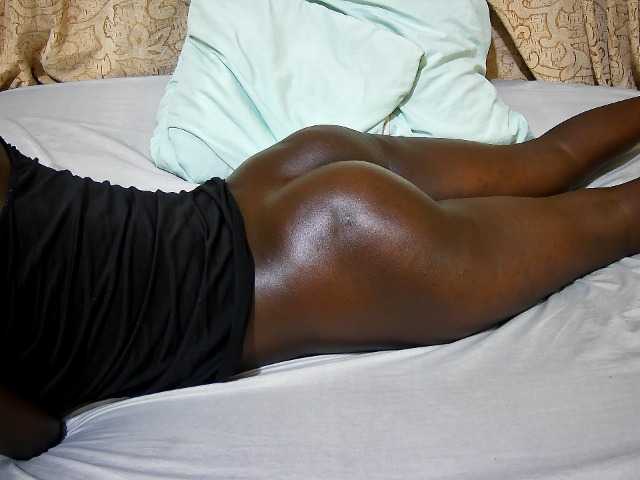 ebony-tasha1 live cam on BongaCams