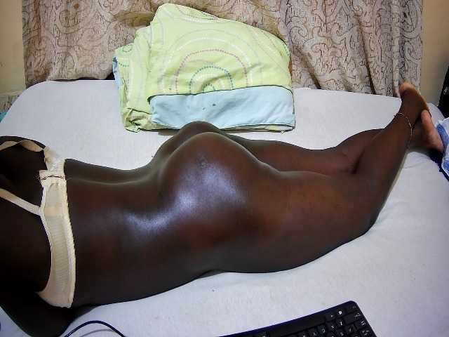 ebony-tasha1 live cam on BongaCams