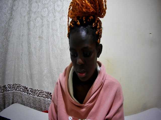 ebony-tasha1 live webcam show