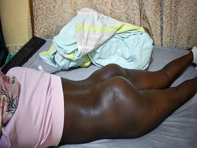 ebony-tasha1 live cam on BongaCams