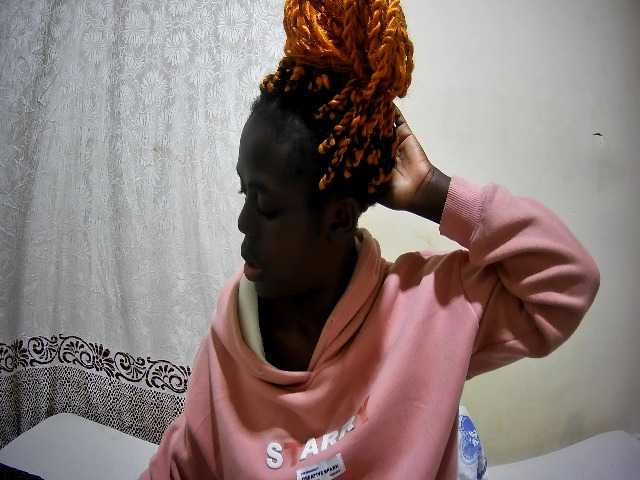 ebony-tasha1 live cam on BongaCams