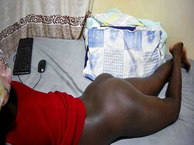 ebony-tasha1 live cam on BongaCams