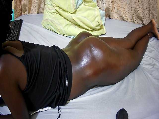 ebony-tasha1 live cam preview