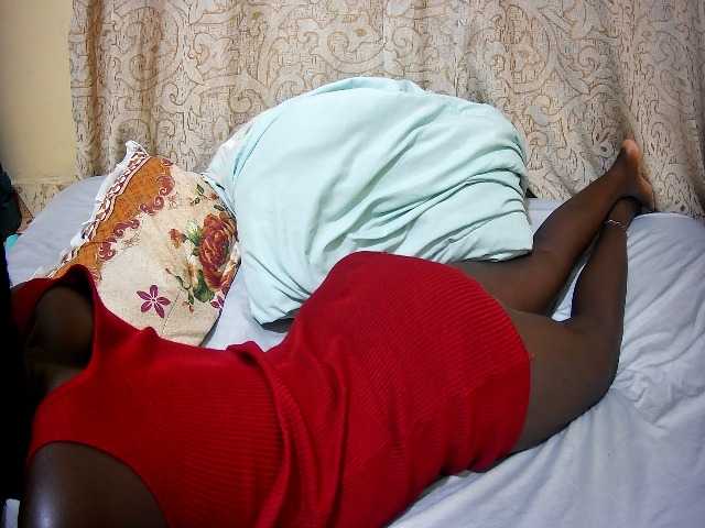 ebony-tasha1 live cam on BongaCams