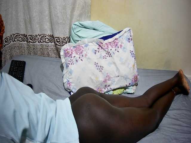 ebony-tasha1 live cam on BongaCams