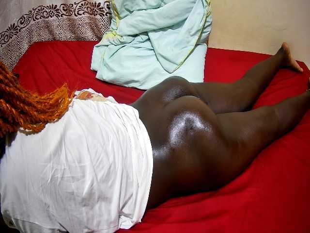 ebony-tasha1 live cam on BongaCams
