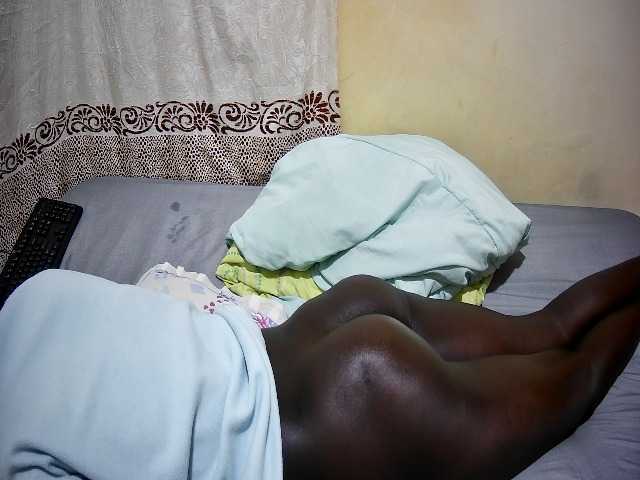 ebony-tasha1 live webcam show