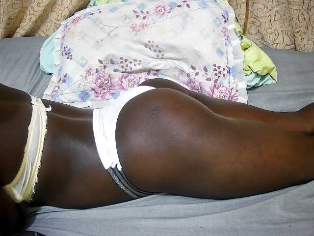 ebony-tasha1 webcam bongacams model stream image