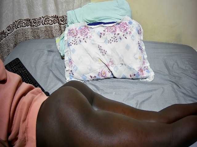 ebony-tasha1 live webcam show