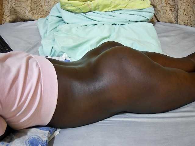 ebony-tasha1 live cam on BongaCams